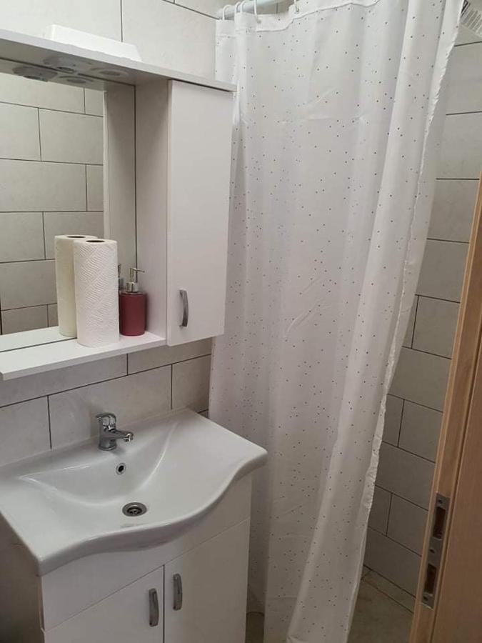 Aldi 3 Apartment Pula Bagian luar foto